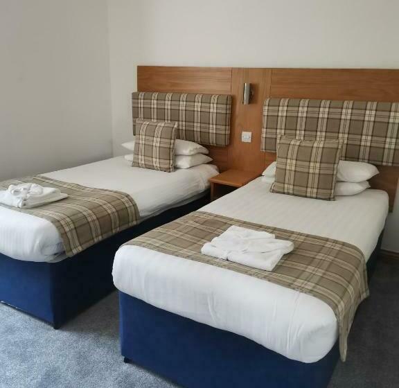 이코노미 룸, Loch Long