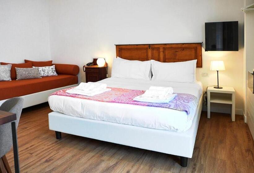 Superior Room, Sopra Le Mura