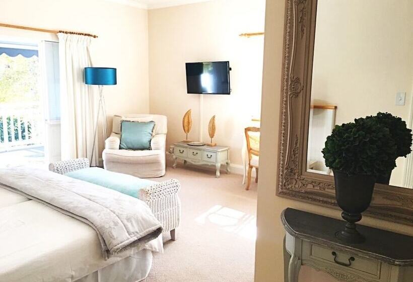 Номер Стандарт с Балконом, Oude Berg Guesthouse   10 Caledon Street