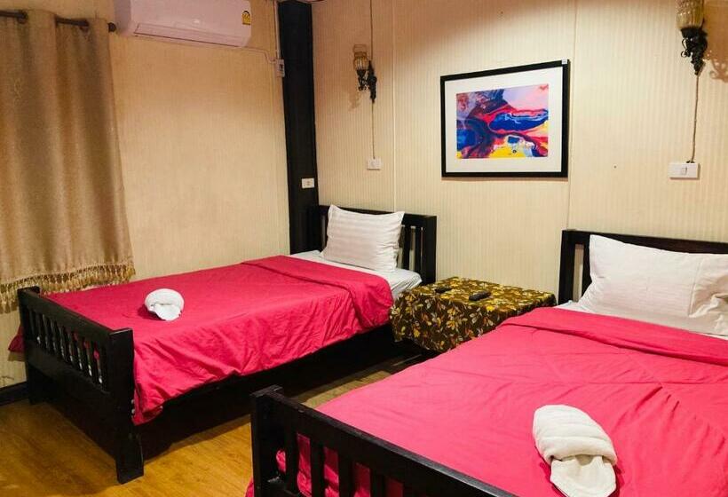 带共用浴室的标准房间, Noom Guesthouse