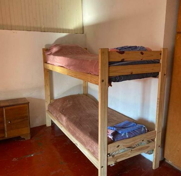 이코노미 쿼드러플룸(공용 화장실), Alojamiento Hostel Lodeolga La Florida