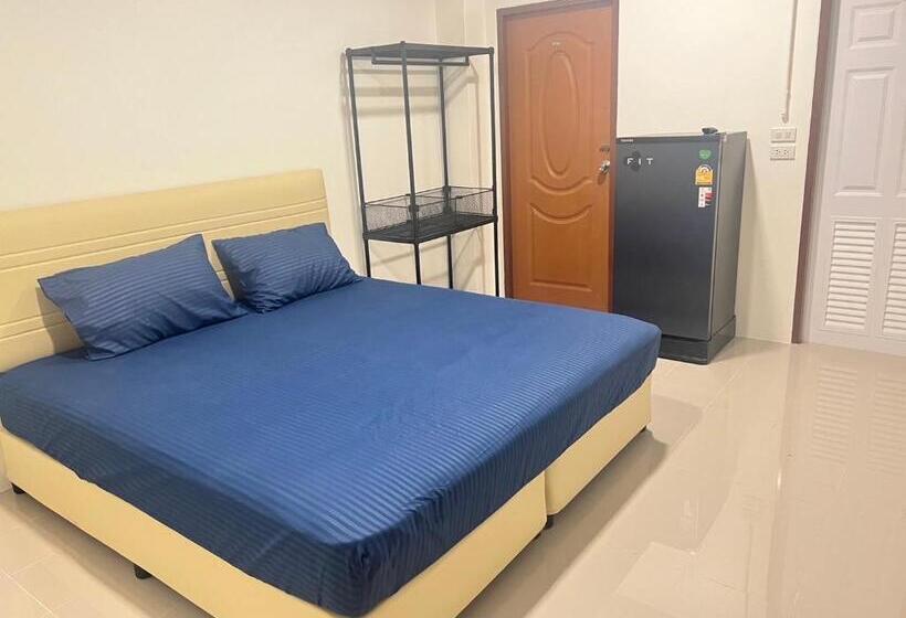 Номер Стандарт, Ab House