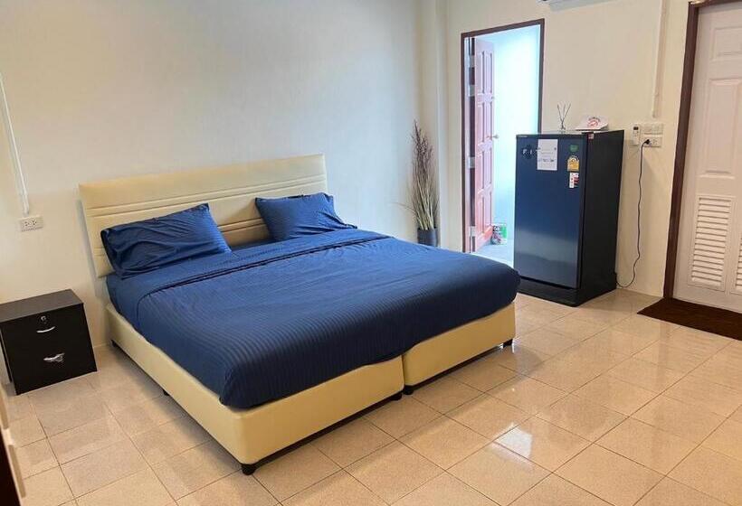 Номер Стандарт, Ab House
