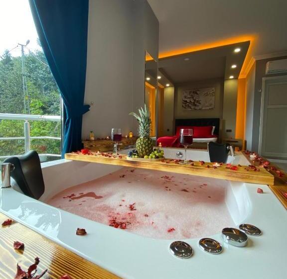جناح ديلوكس, Notena Suit Otel