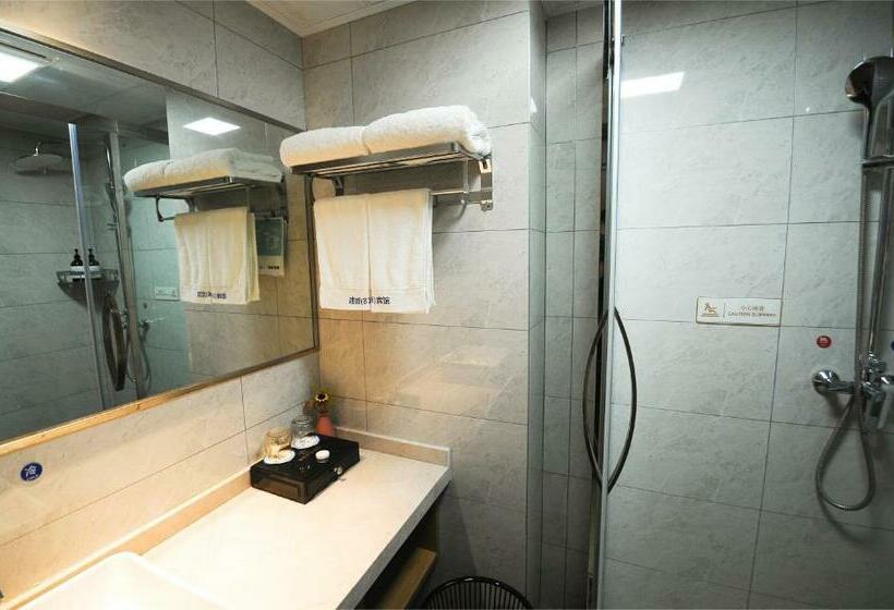 Семейный Номер Deluxe, Chongqing Jianfeng