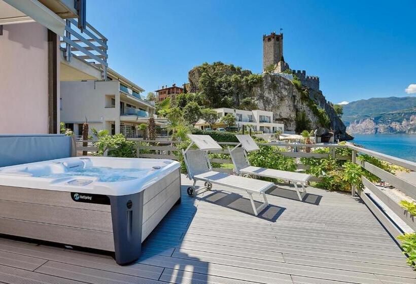 Quarto Estandar com Hidromassagem, Castello Lake Front