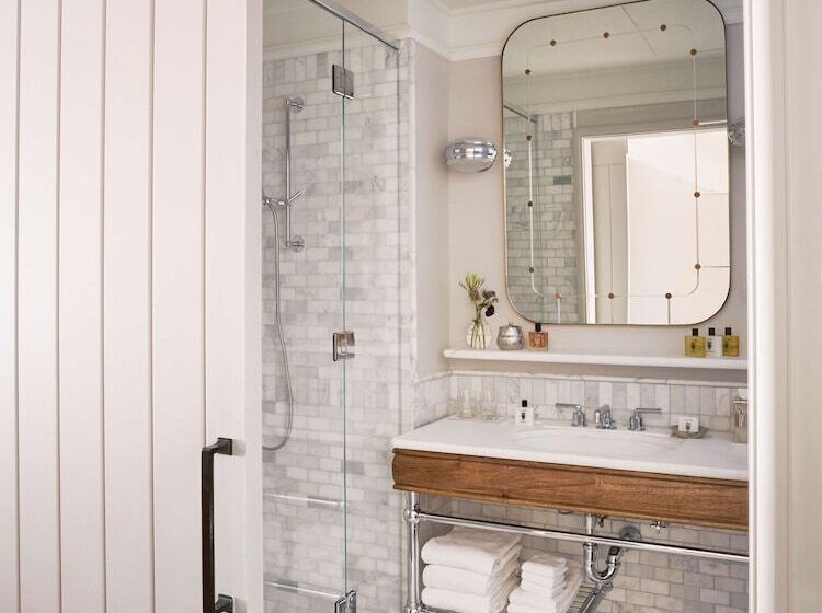استودیوی استاندارد, The Beekman, A Thompson Hotel, By Hyatt