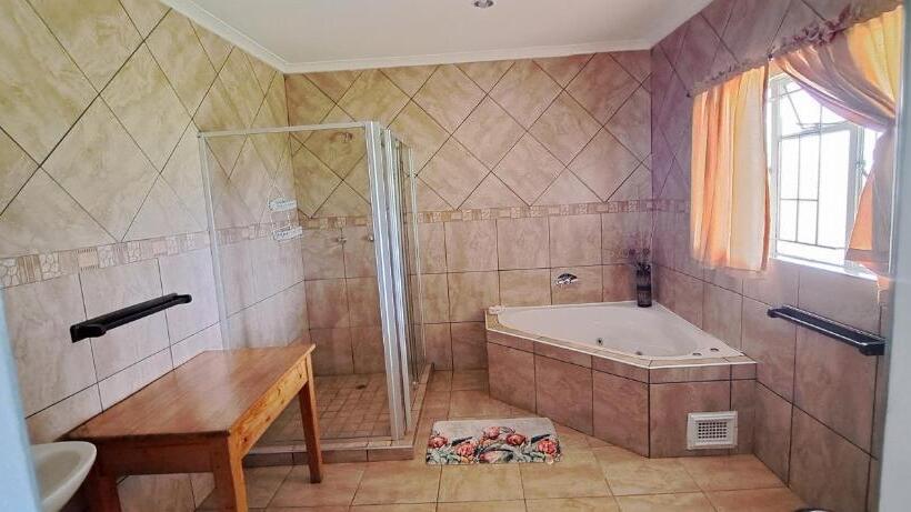 Люкс, Mountain View Guest House