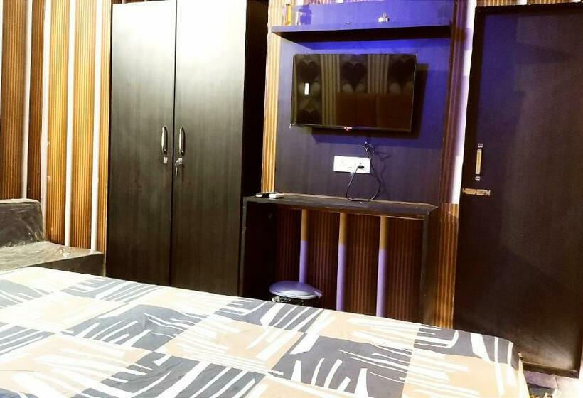Номер Economy, Paradise Inn    Lpu Law Gate