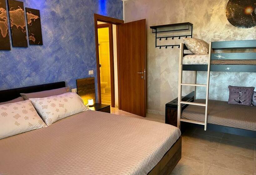 발코니가 있는 4인용 스탠다드 룸, Triangolo Delle Bermuda B&b