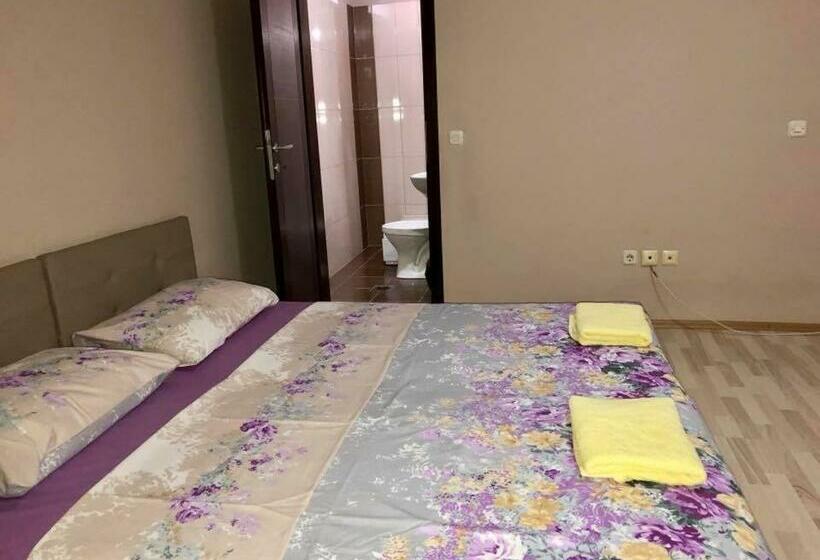 اتاق خانوادگی, Struga Rooms/dhoma/sobi