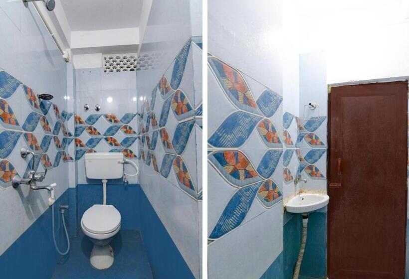 חדר קלאסי לשלושה, Spot On Omm Kaar Lodge