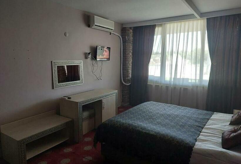 Семейный Номер, Ipsala Mola Otel