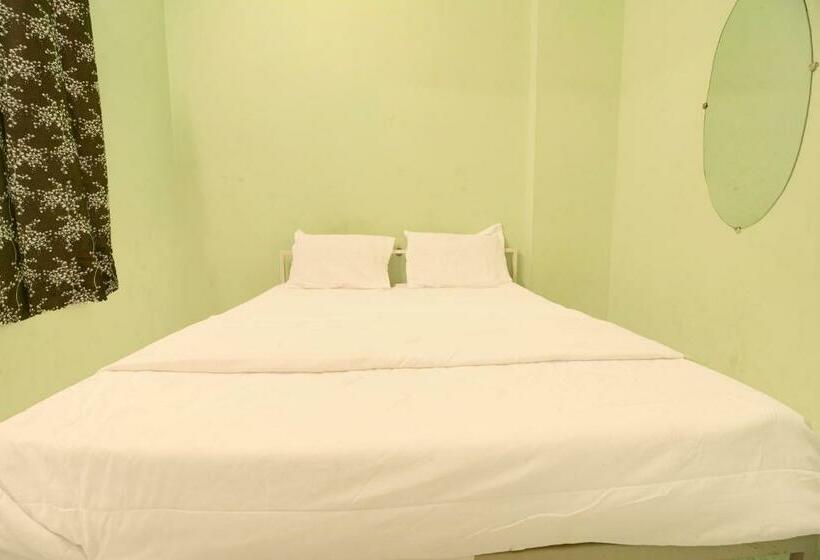 三人经典房间, Oyo Hotel Royal Inn