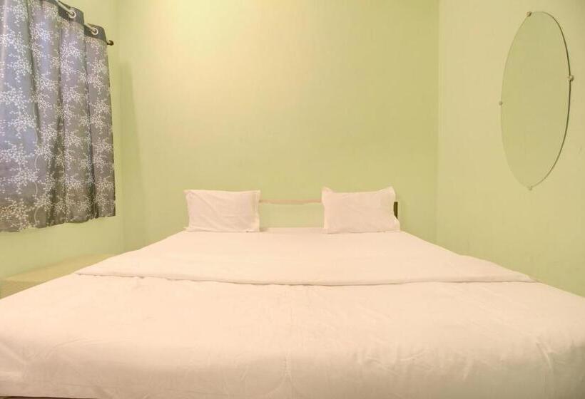 三人经典房间, Oyo Hotel Royal Inn