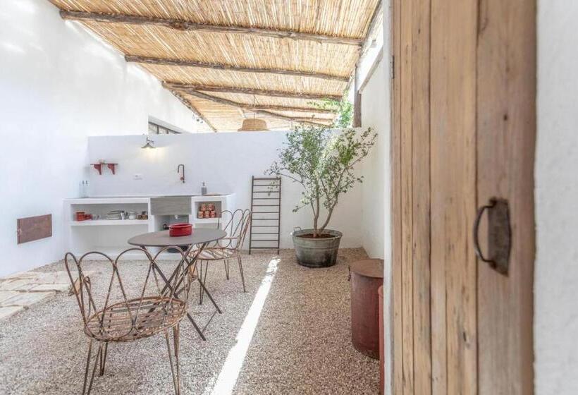 Номер Стандарт Вид на Сад, Trullo Santovia