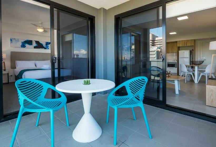 Apartamento 1 Dormitório com Sacada, Annexe Apartments