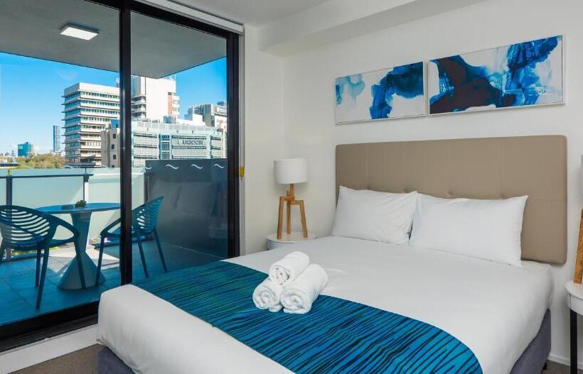 Apartamento 1 Dormitório com Sacada, Annexe Apartments