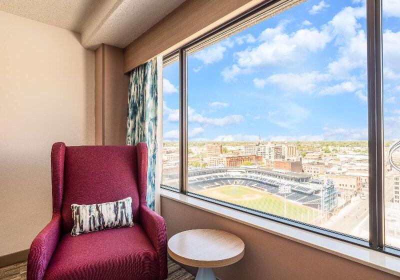 Люкс Кровать Кинг, Home2 Suites By Hilton Tallahassee State Capitol
