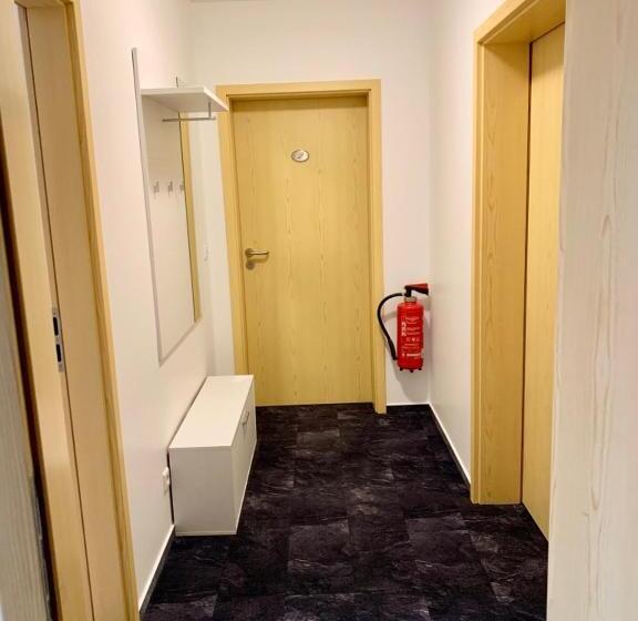 Апартаменты 1 Спальня, Krabatresidenz   Apartmenthaus