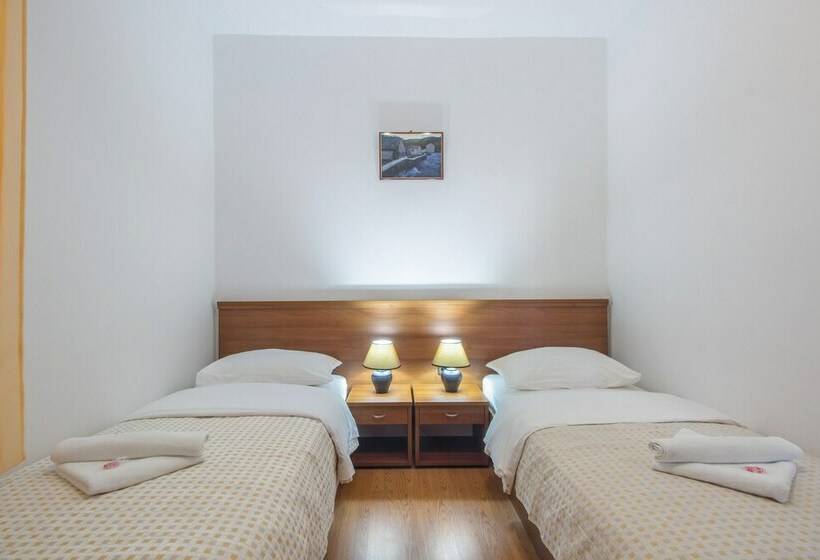 חדר סטנדרט נוף לים עם מרפסת, Plava Laguna