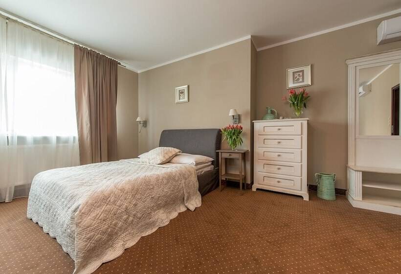 Апартаменты 1 Спальня, Riviera Resort Airport Modlin