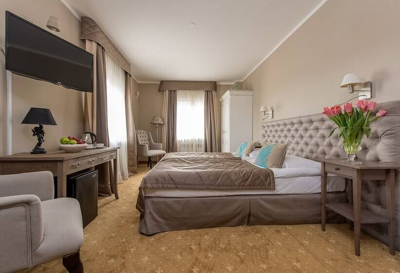 Номер Стандарт, Riviera Resort Airport Modlin