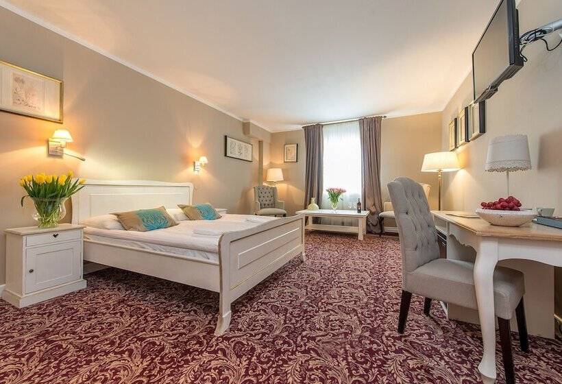 Номер Стандарт, Riviera Resort Airport Modlin