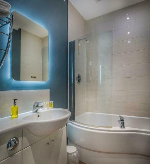 اتاق کلاسیک, The Golden Lion Hotel, St Ives, Cambridgeshire