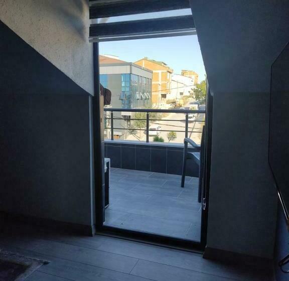 اتاق خانوادگی, Istanbul Airport Family Suites
