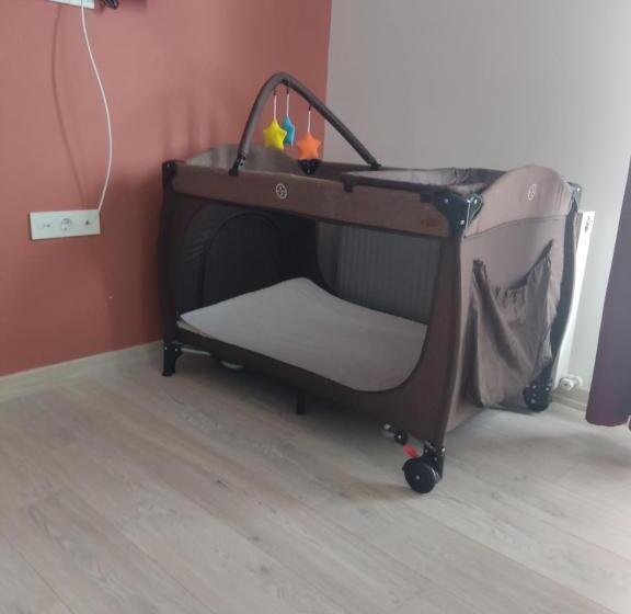 اتاق استاندارد چهار تخته, Istanbul Airport Family Suites