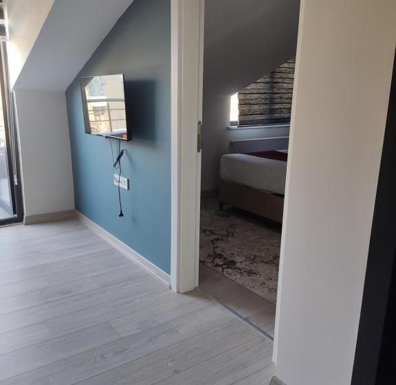 اتاق خانوادگی, Istanbul Airport Family Suites