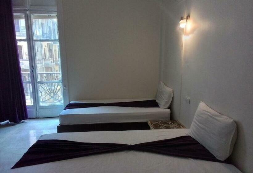 اتاق استاندارد یک نفره, Oh! Cairo Pharaoh Hostel