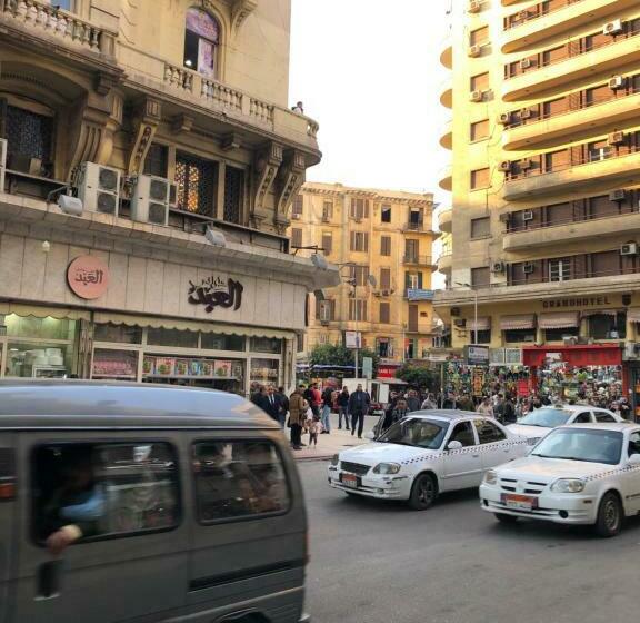 اتاق استاندارد سه نفره, Oh! Cairo Pharaoh Hostel