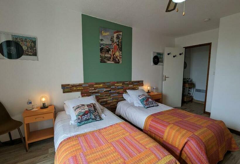 Номер Стандарт, Guestroom Bouges Le Château, 1 Pièce, 2 Personnes   Fr 1 591 523