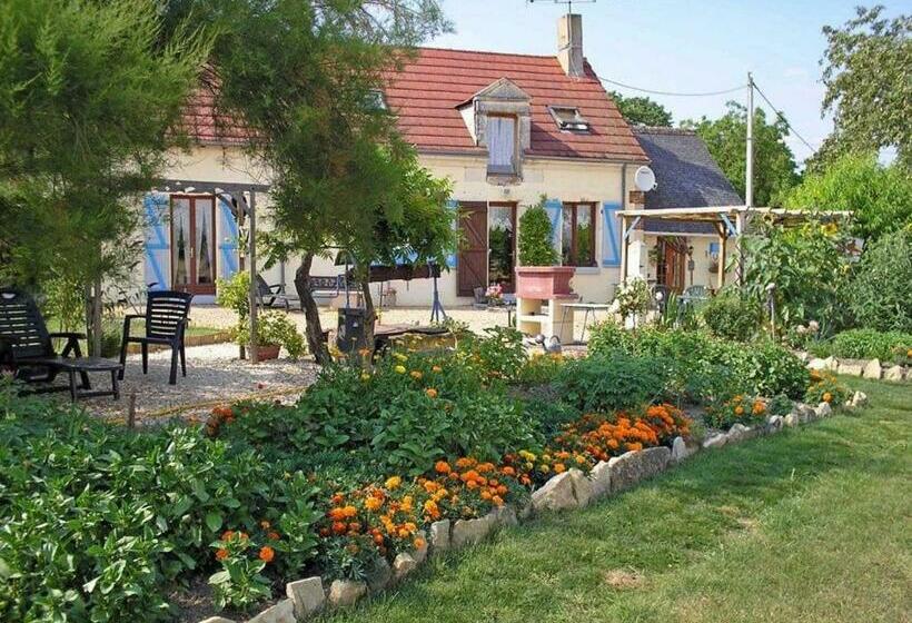 Номер Стандарт, Guestroom Bouges Le Château, 1 Pièce, 2 Personnes   Fr 1 591 523
