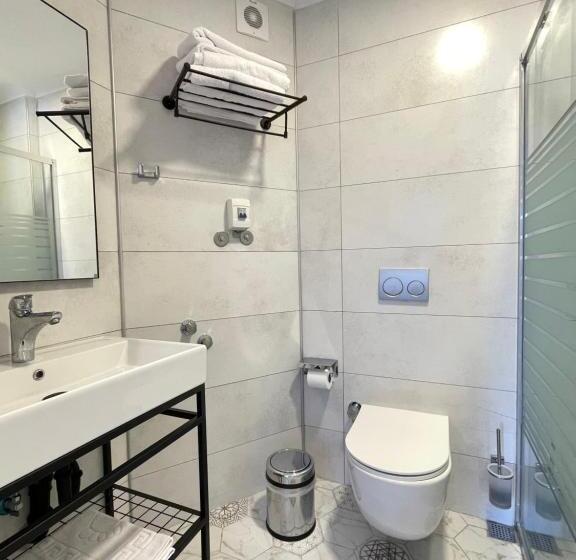 آپارتمان 1 خوابه با چشم‌انداز استخر, özgüm Suite Otel