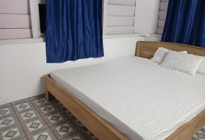 Номер Deluxe с Балконом, Dooars Velley Home Stay