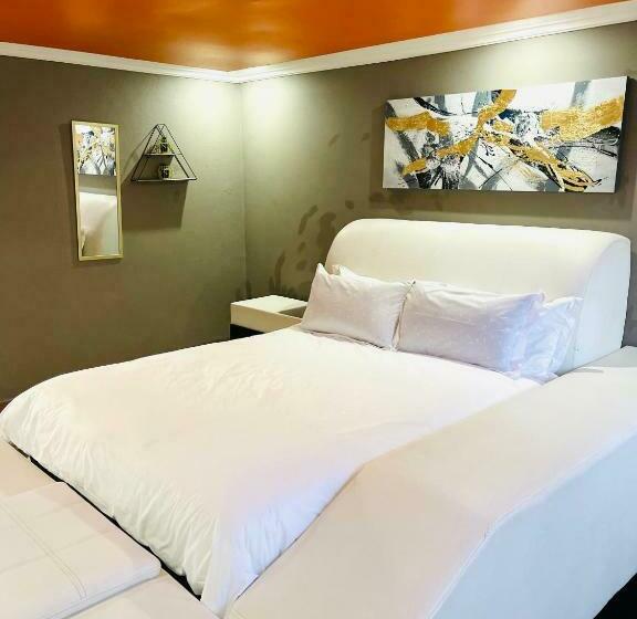 Люкс Повышенной Комфортности, Mpisana Boutique Guesthouse