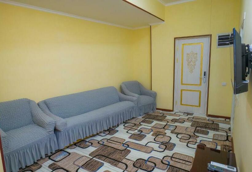 سوییت خانوادگی, Latif