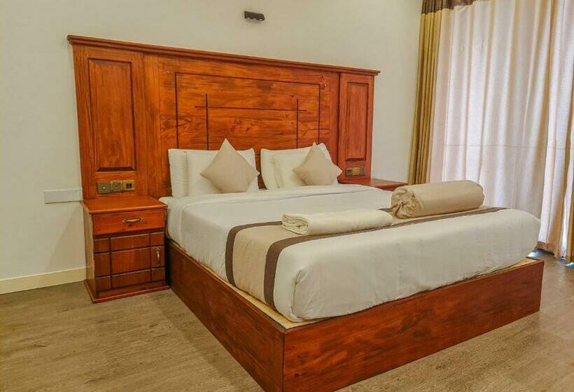 Cameră Familiară, Top Rich Hotel Nuwara Eliya
