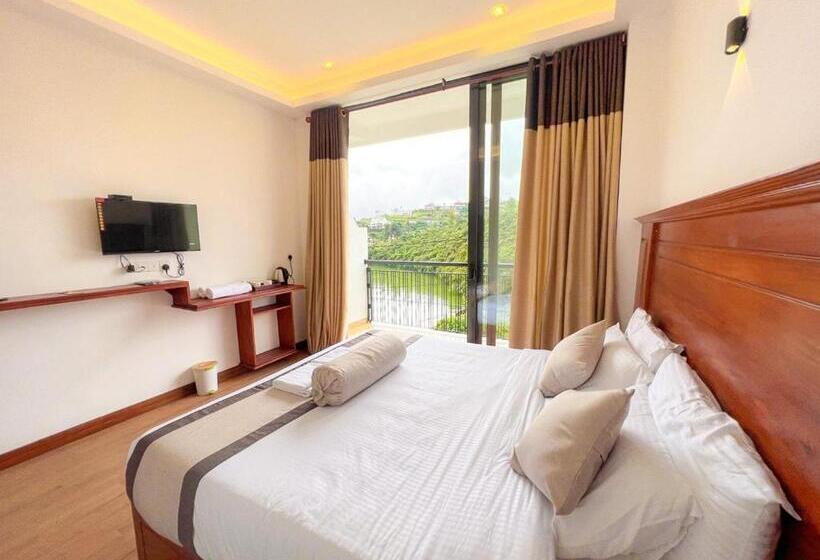 Cameră Standard cu Vedere la Lac, Top Rich Hotel Nuwara Eliya