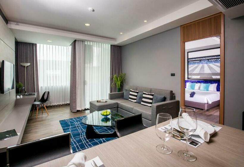 Люкс, The Crystal Hotel Buriram   Formerly X2 Vibe Buriram