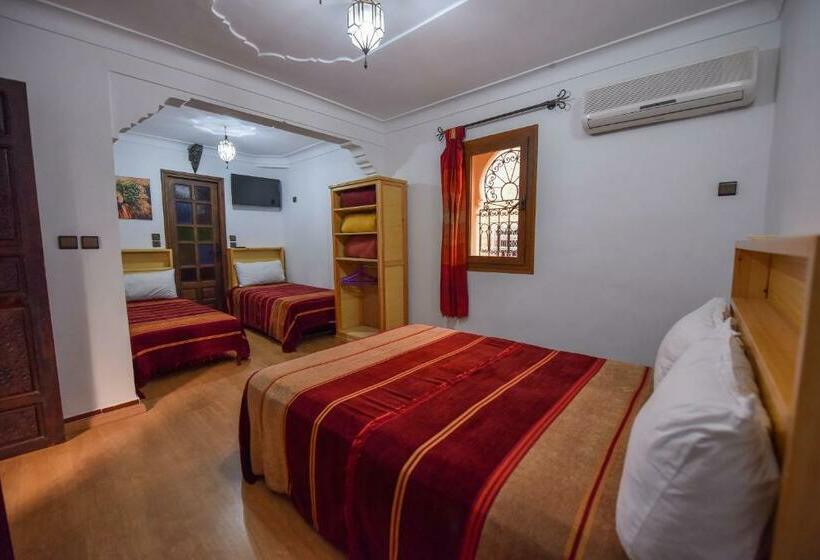اتاق استاندارد سه نفره, Riad Assia