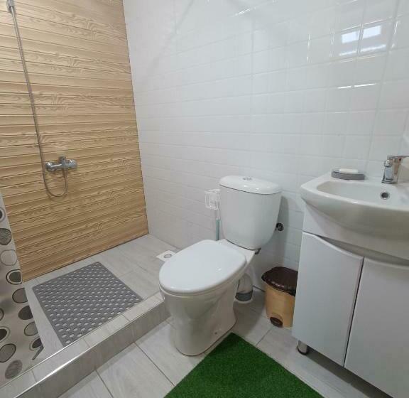 חדר בסיסי, Yurt Stay In Downtown