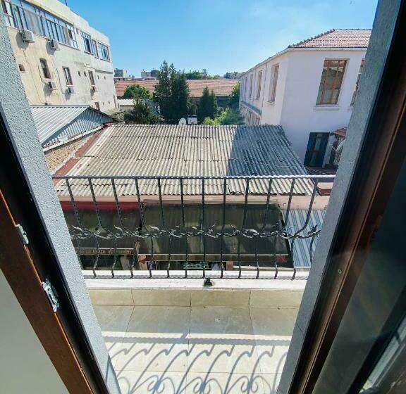 اتاق استاندارد سه نفره, Stylish Hotel Old City