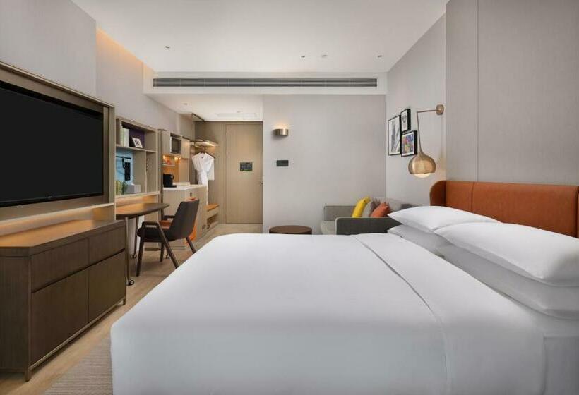 스탠다드 룸 킹사이즈 침대, Home2 Suites By Hilton Foshan Jiujiang