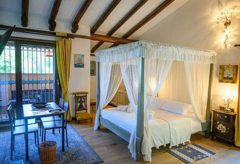 Номер Deluxe с Балконом, Villa Pusiana