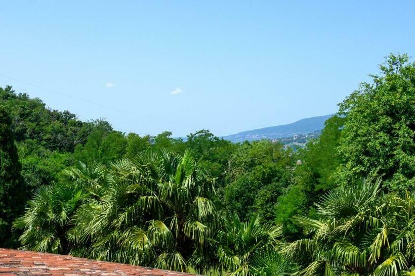 Номер Стандарт Вид на Сад, Villa Pusiana