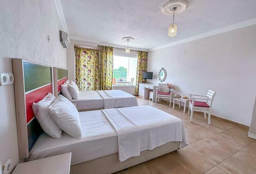 Triple Room Sea View, Abelia Otel
